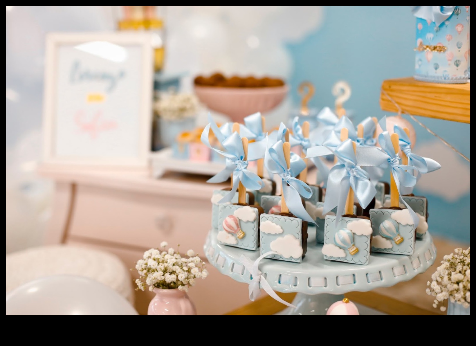 מקלחת של הפתעות: רגעים בלתי נשכחים לאמא לעתיד